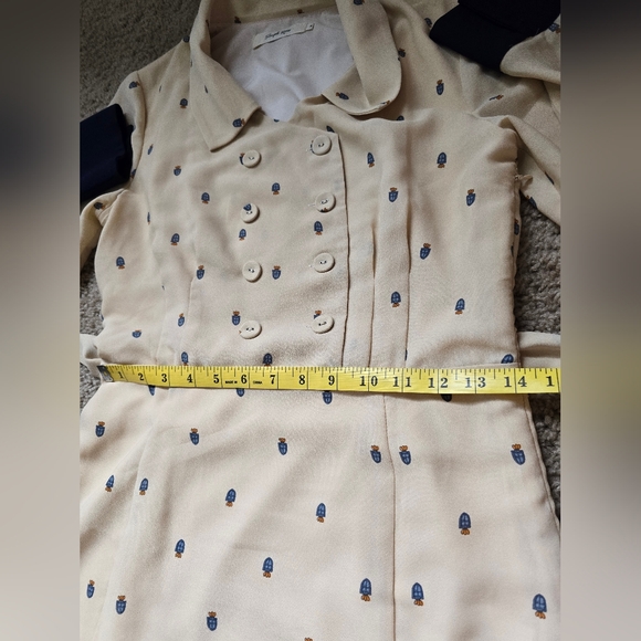 Simple Retro Elegant Beige Pleated Dress Sz. Medium - Picture 12 of 15